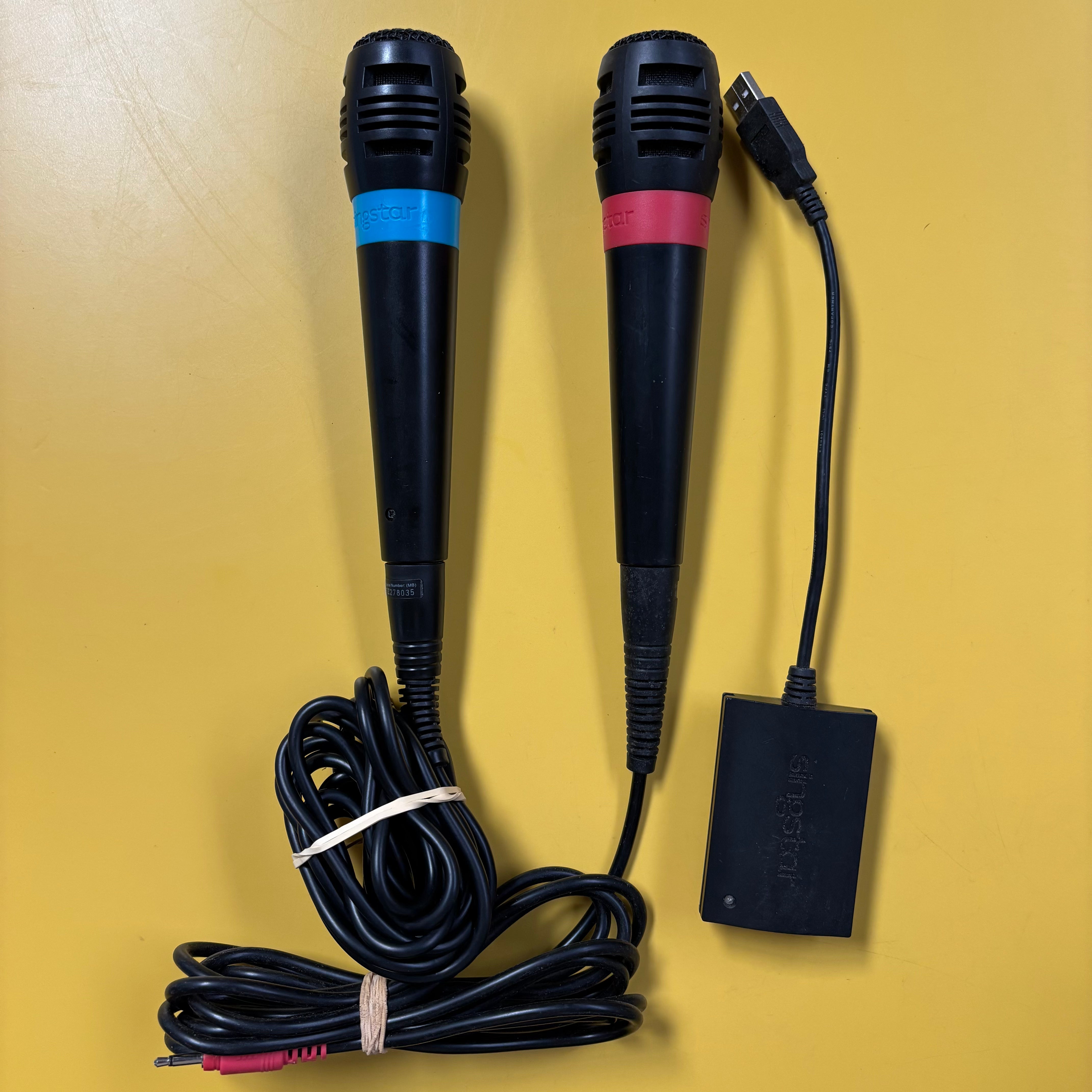 PS2 - SingStar Microphones with USB Adaptor