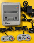 SNES - Console + 2 Controllers + HDMI