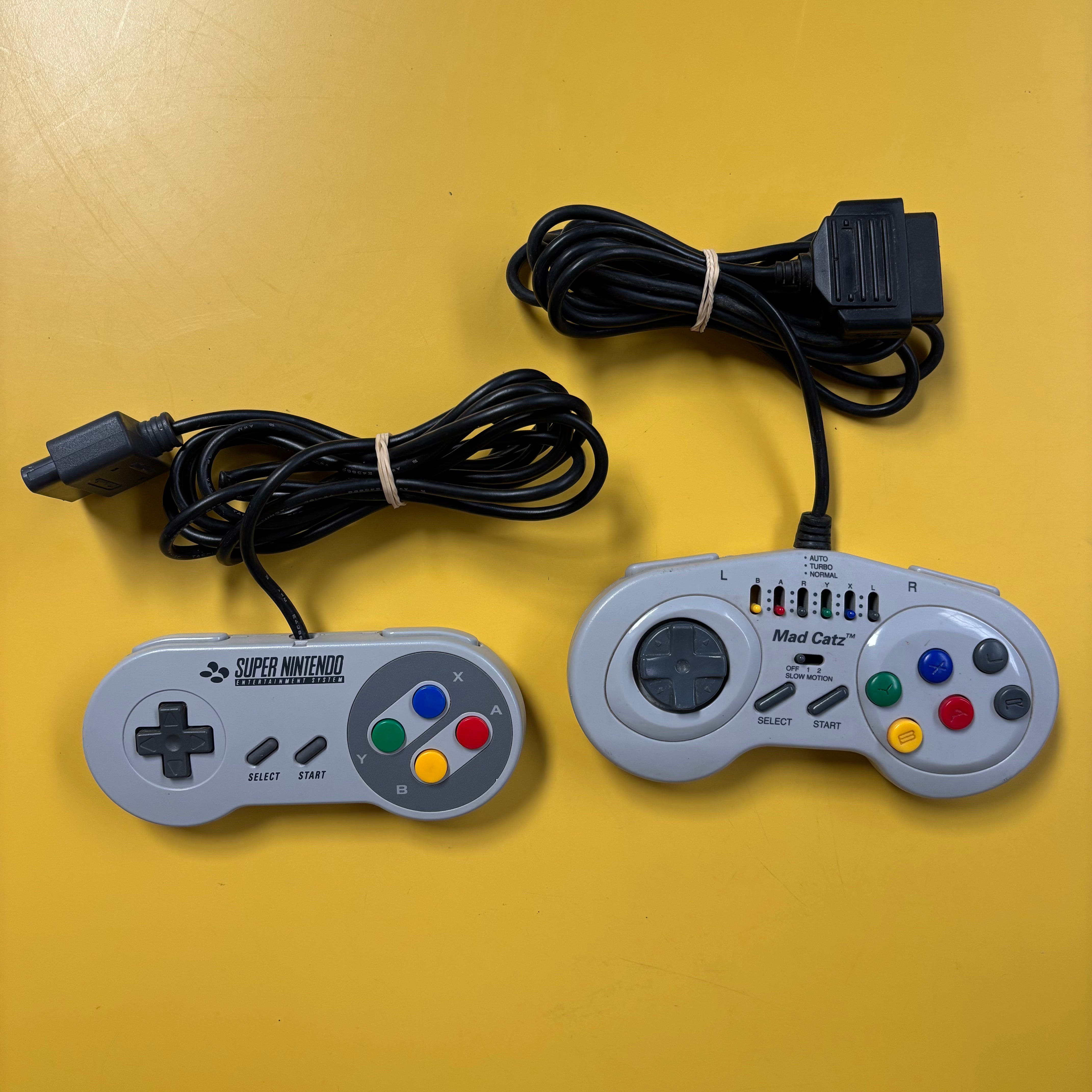 SNES - Console + 2 Controllers + HDMI