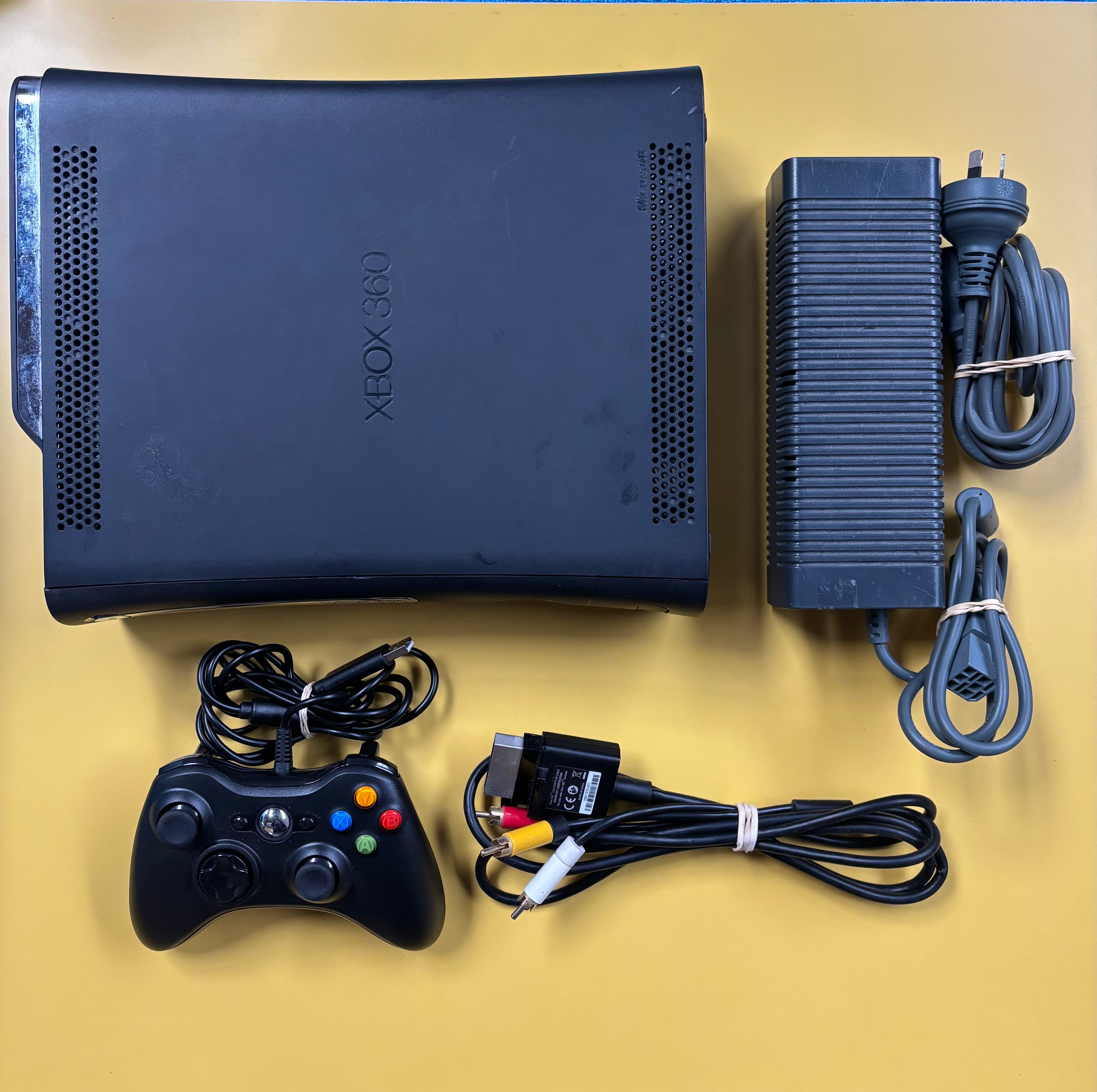 Xbox 360 - Elite Console - Black - 120GB - HDMI