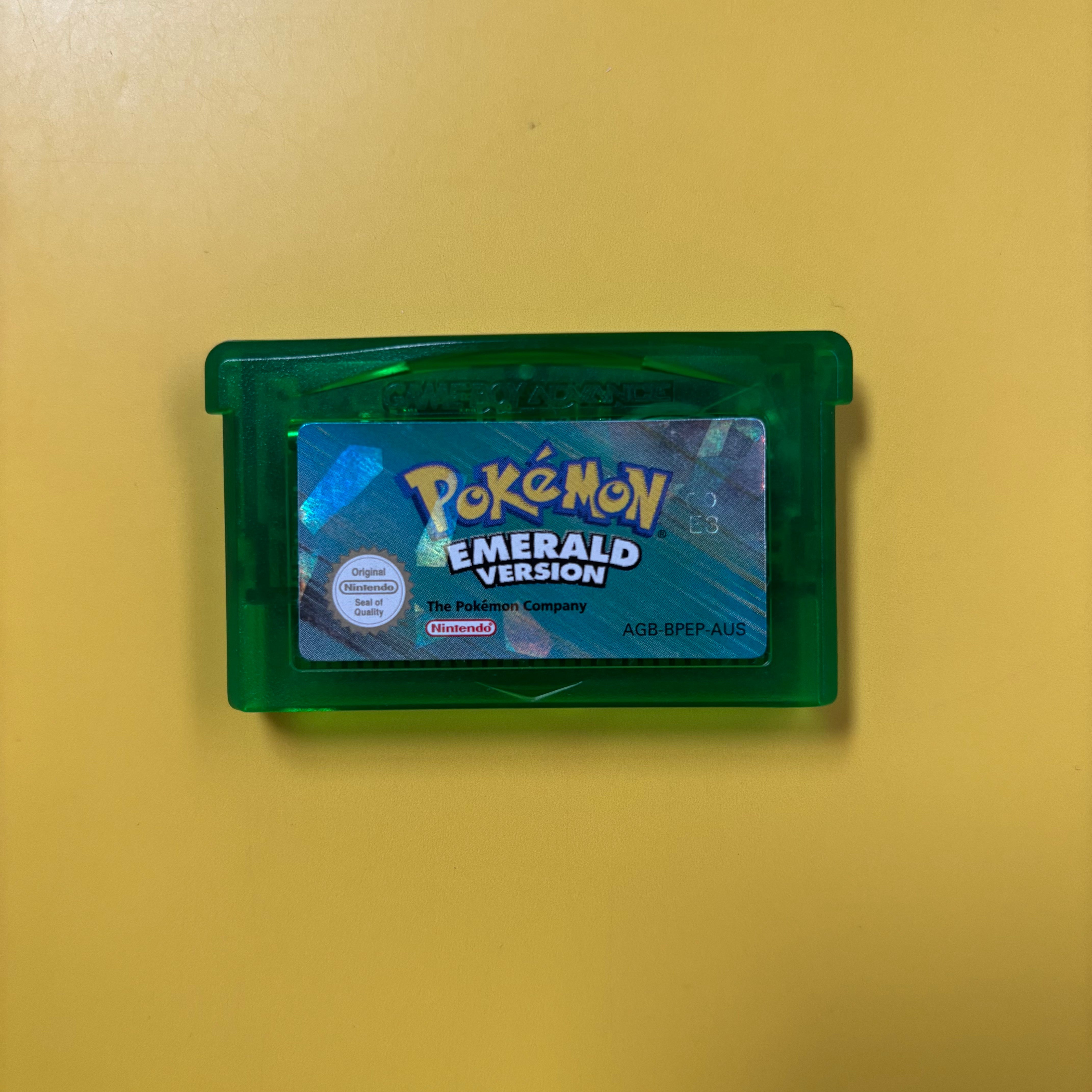 Game Boy Advance - Pokémon Emerald Version