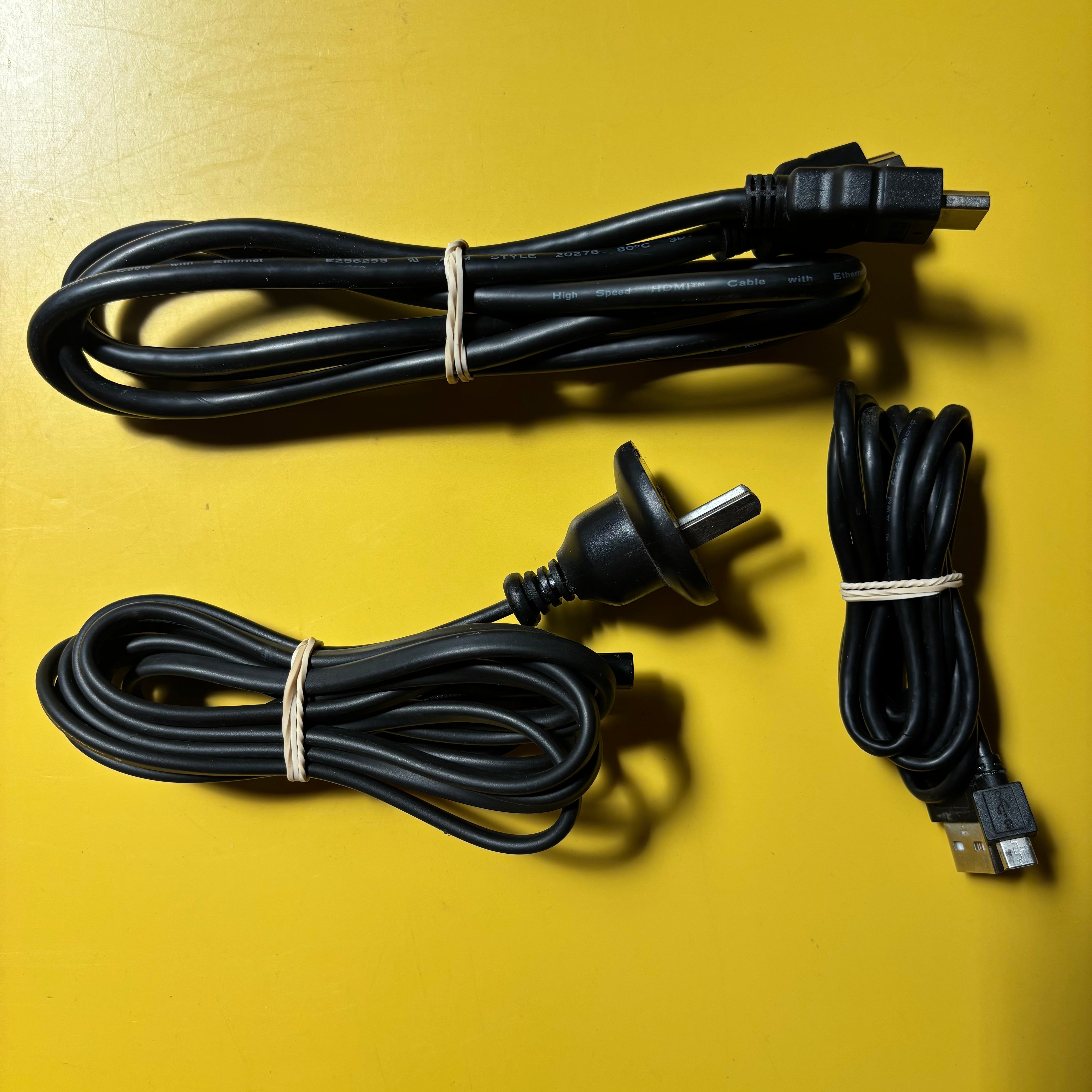 PS4 - Console Slim 500GB - Boxed